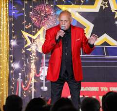 151: HoorayHollywood-151