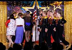 176: HoorayHollywood-176